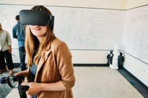 Virtual Reality in Education: How VR is Used in Immersive Learning -  FutureLearn